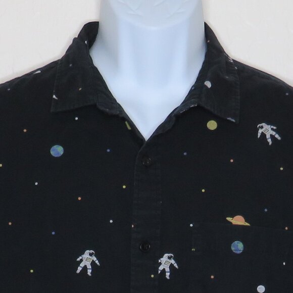 Forever 21* Men's Short Sleeve Button Down Curved Hem Chest Pocket Shirt~ Large - Picture 3 of 12